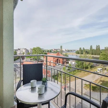 Riverside Apartment With Balcony By Noclegi Renters Apartment