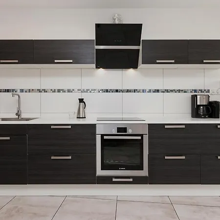 شقة Riverside With Balcony By Renters سفينويتشي