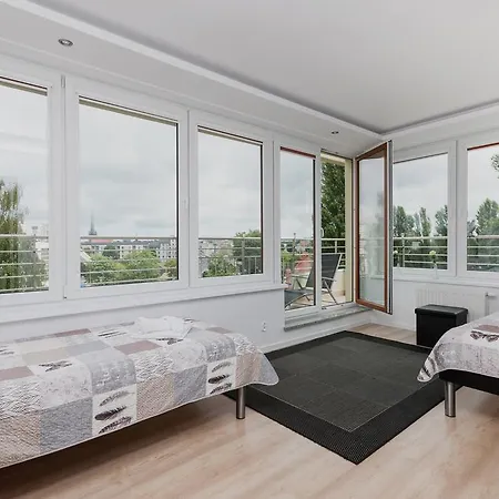 Apartment Riverside Apartment With Balcony By Noclegi Renters *