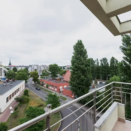 Riverside Apartment With Balcony By Noclegi Renters Apartment *